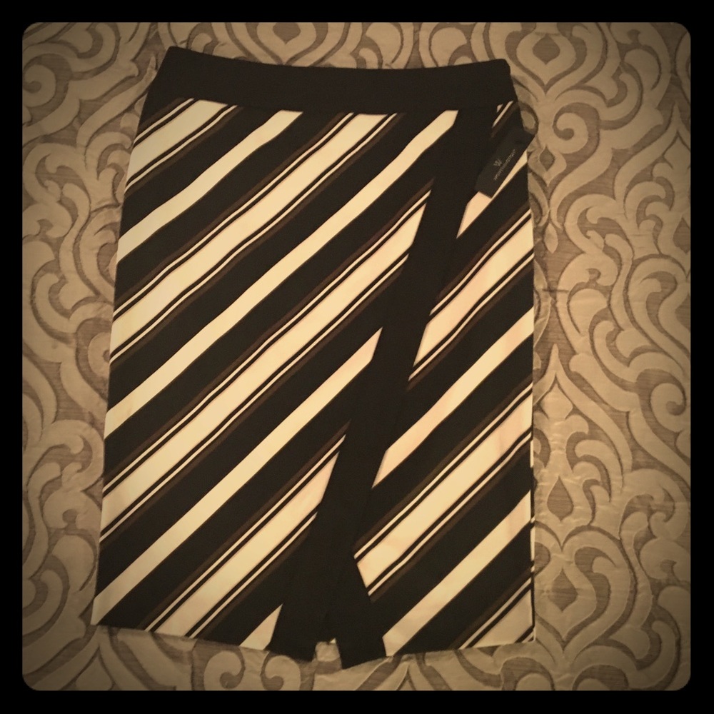 Worthington Pencil Skirt